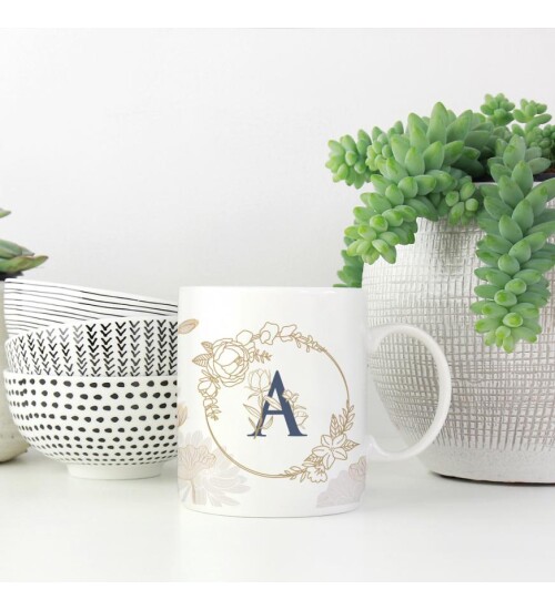 Kişiye Özel Yuvarlak Çiçek Desenli İsim ve Harf Baskılı Kupa HK106