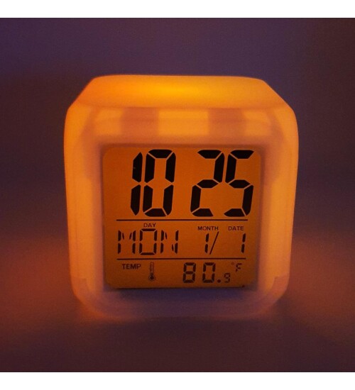 7 Renkli, Termometreli, Alarmlı Dijital Masa Saati
