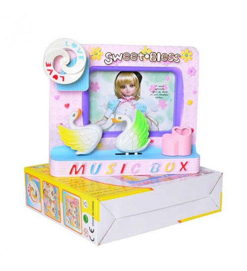 Fotoğraflı Kurmalı Kuğulu Müzik Kutusu