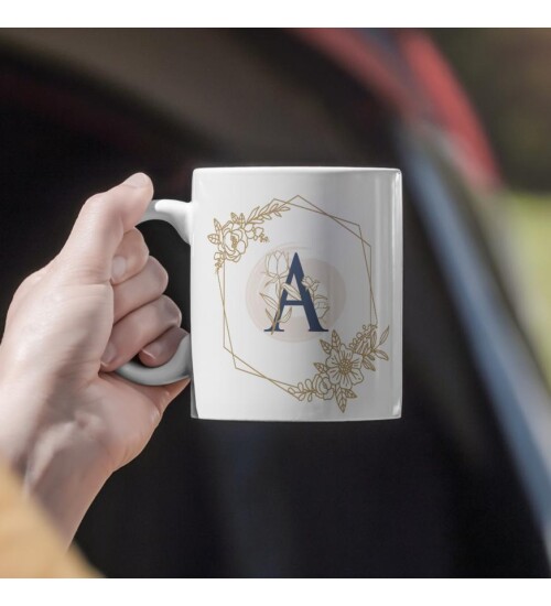 Kişiye Özel Altıgen Çiçek Desenli İsim ve Harf Baskılı Kupa HK108