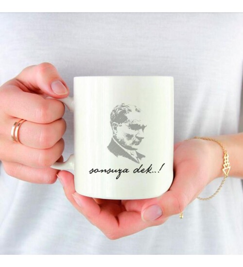 Kişiye Özel Atatürk ve Bayrak Baskılı Porselen Beyaz Kupa Bardak HK2305