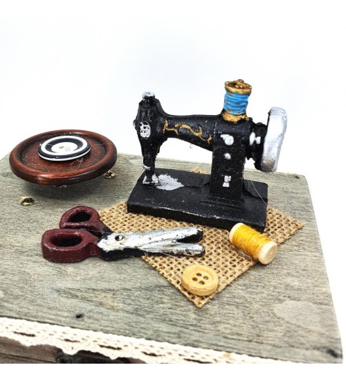 Kişiye Özel Terzi Temalı Ahşap Müzik Kutusu