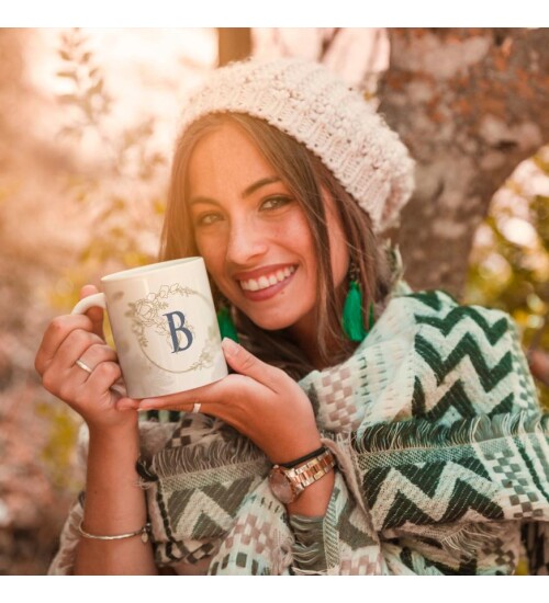 Kişiye Özel Yuvarlak İsim ve Harf Temalı Baskılı Kupa HK111