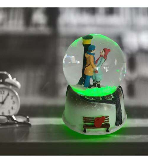 Aşıklar Sokak Lambası Müzikli,Işıklı Büyük Boy Kar Küresi